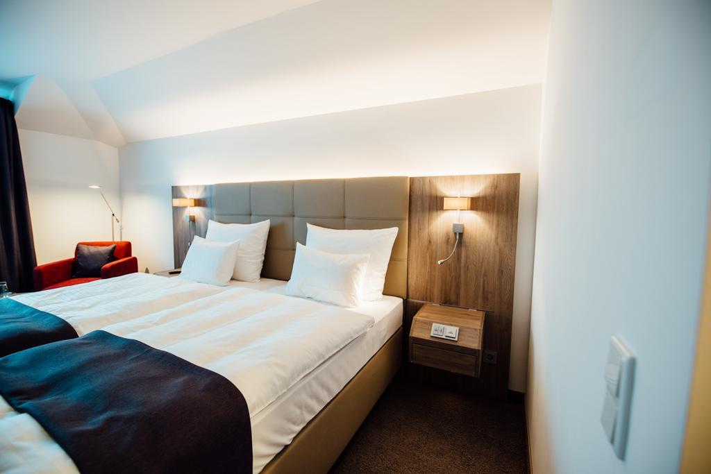 Hotel Schmachtendorf Oberhausen  Eksteriør bilde